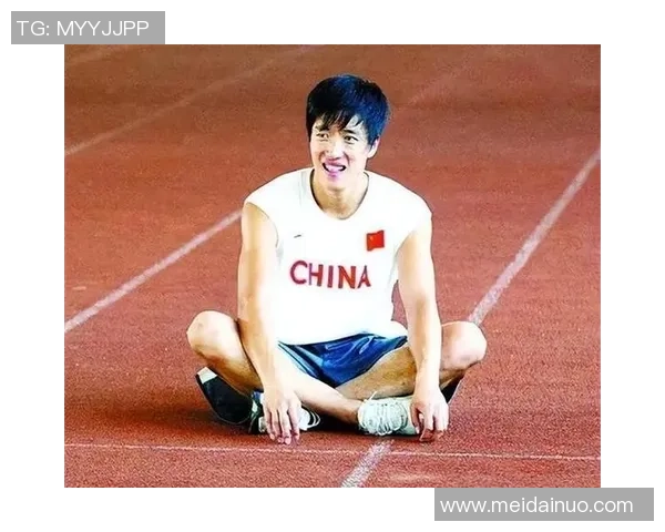 从短跑赛道到绿茵场:曾是短跑明星的足球球员传奇之路 从短跑赛道到绿茵场:曾是短跑明星的足球球员传奇之路